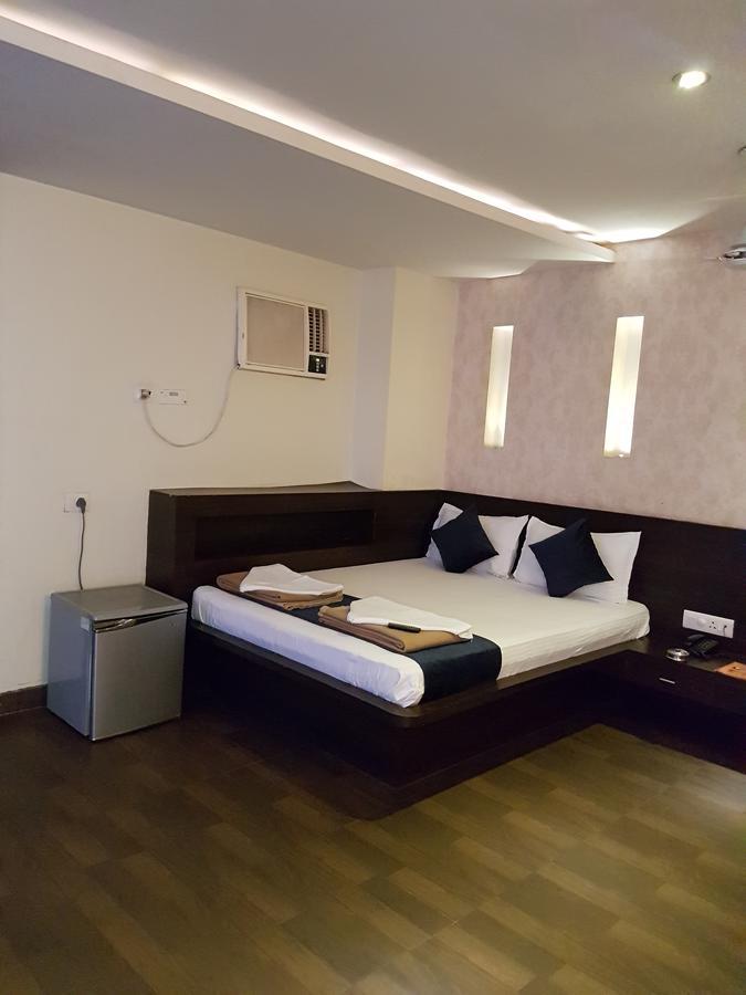 Shelter Hotel Лакхнау Екстер'єр фото