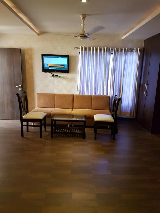 Shelter Hotel Лакхнау Екстер'єр фото